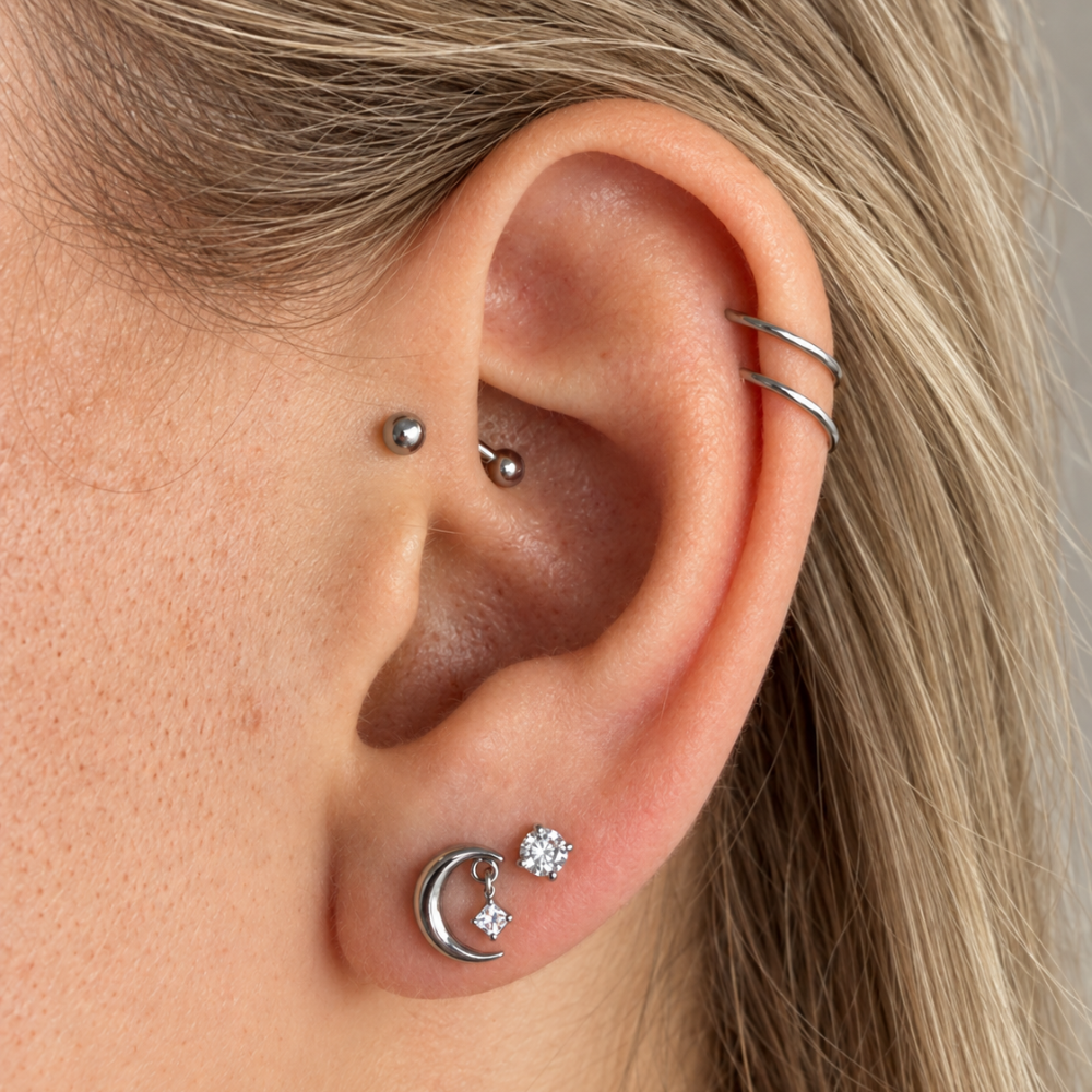 Titanium Labret Decoratieve maan met hangende zirkonia op het oor