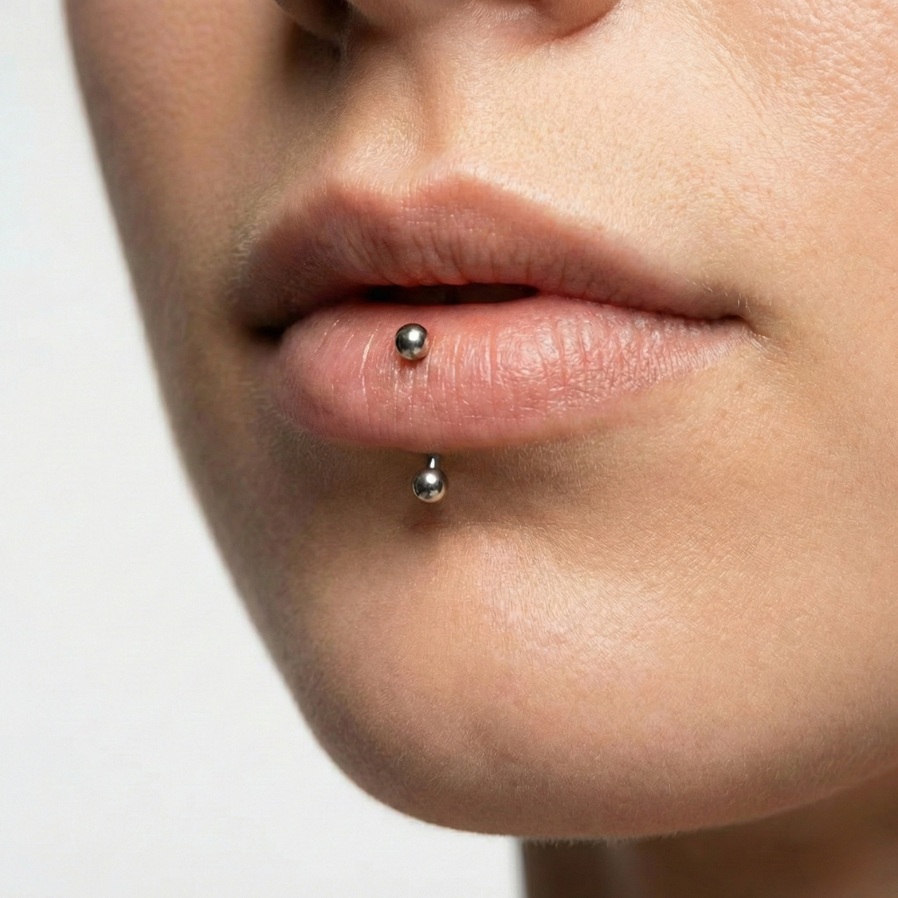 Vertical labret